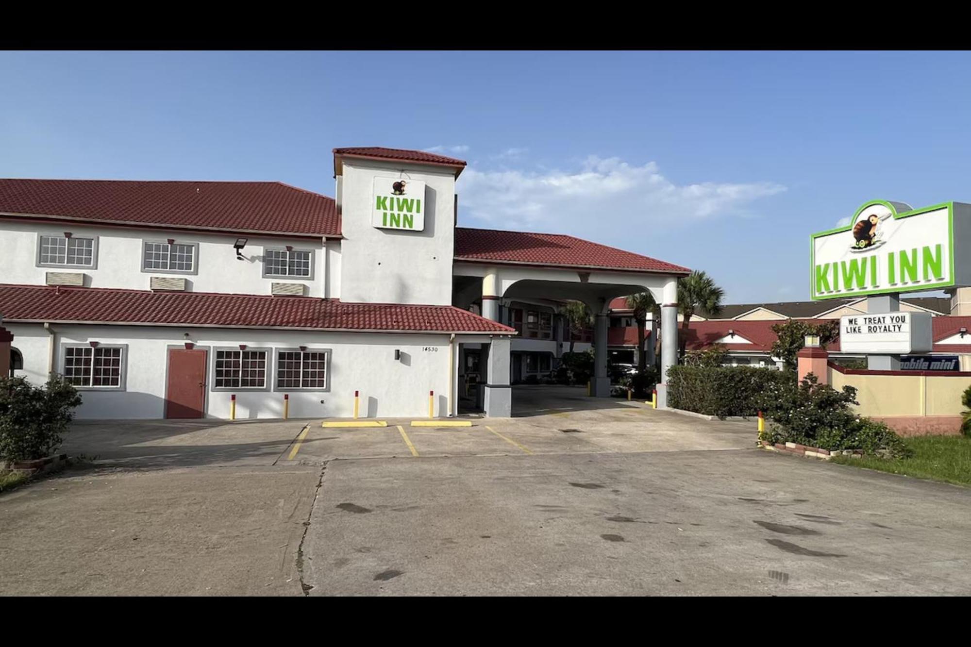 Kiwi Inn Willowbrook Hwy249 Louetta Exterior foto